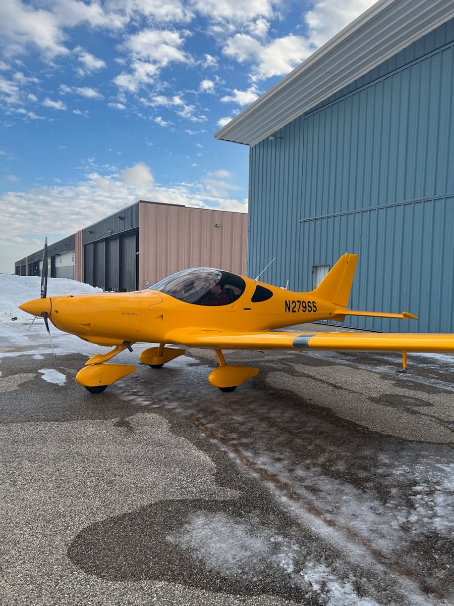 Bristell N279SS on the ramp outside the hangar at Waukegan